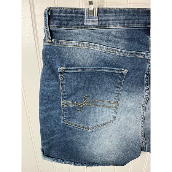 Levi's Blue Jean Shorts for Women - 16 - Picture 5 of 7